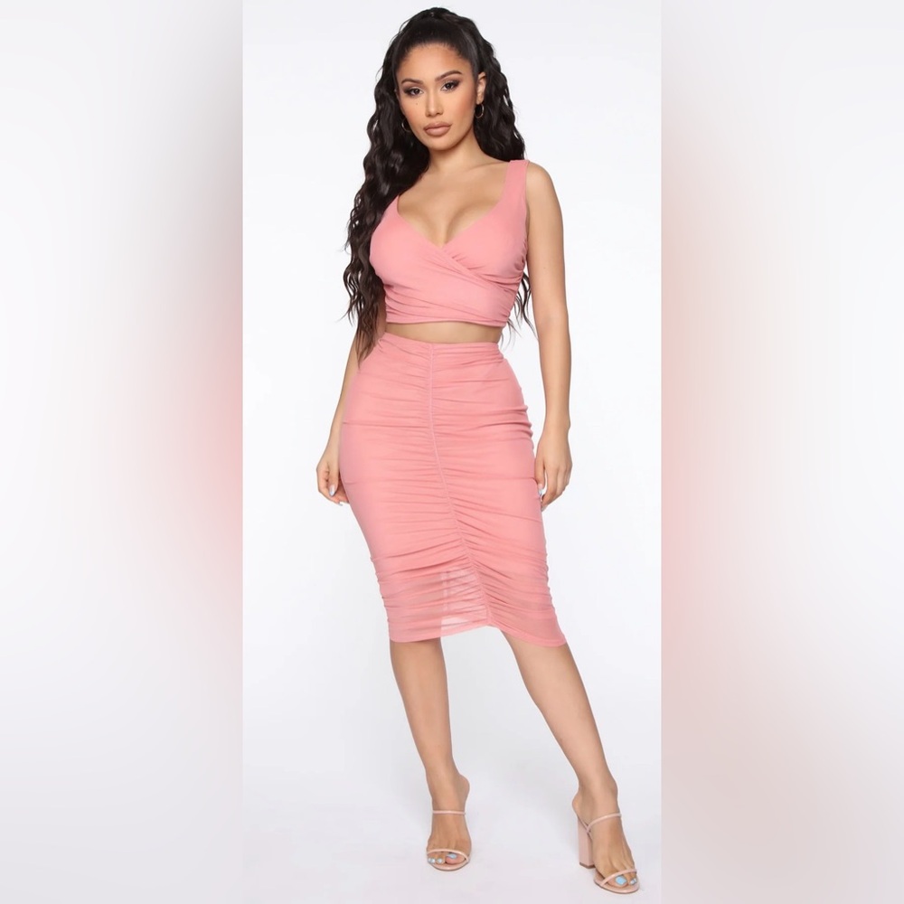 Elegant Pink Ruched Midi Skirt Set